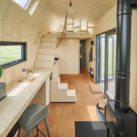 Tiny House Pioneer 6 - Tiny Spot